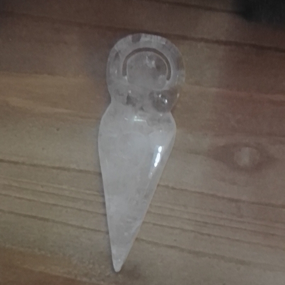 Clear Quartz Goddess - Picture 4 of 4